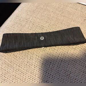 Lululemon Fly Away Tamer Headband